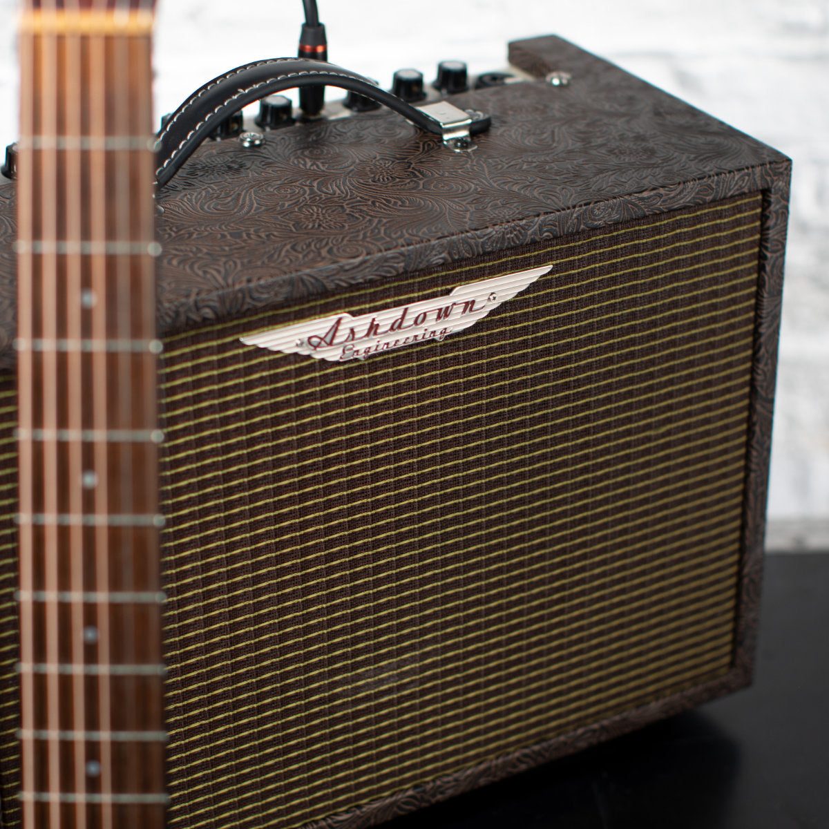 WOODSMAN ACOUSTIC SERIES