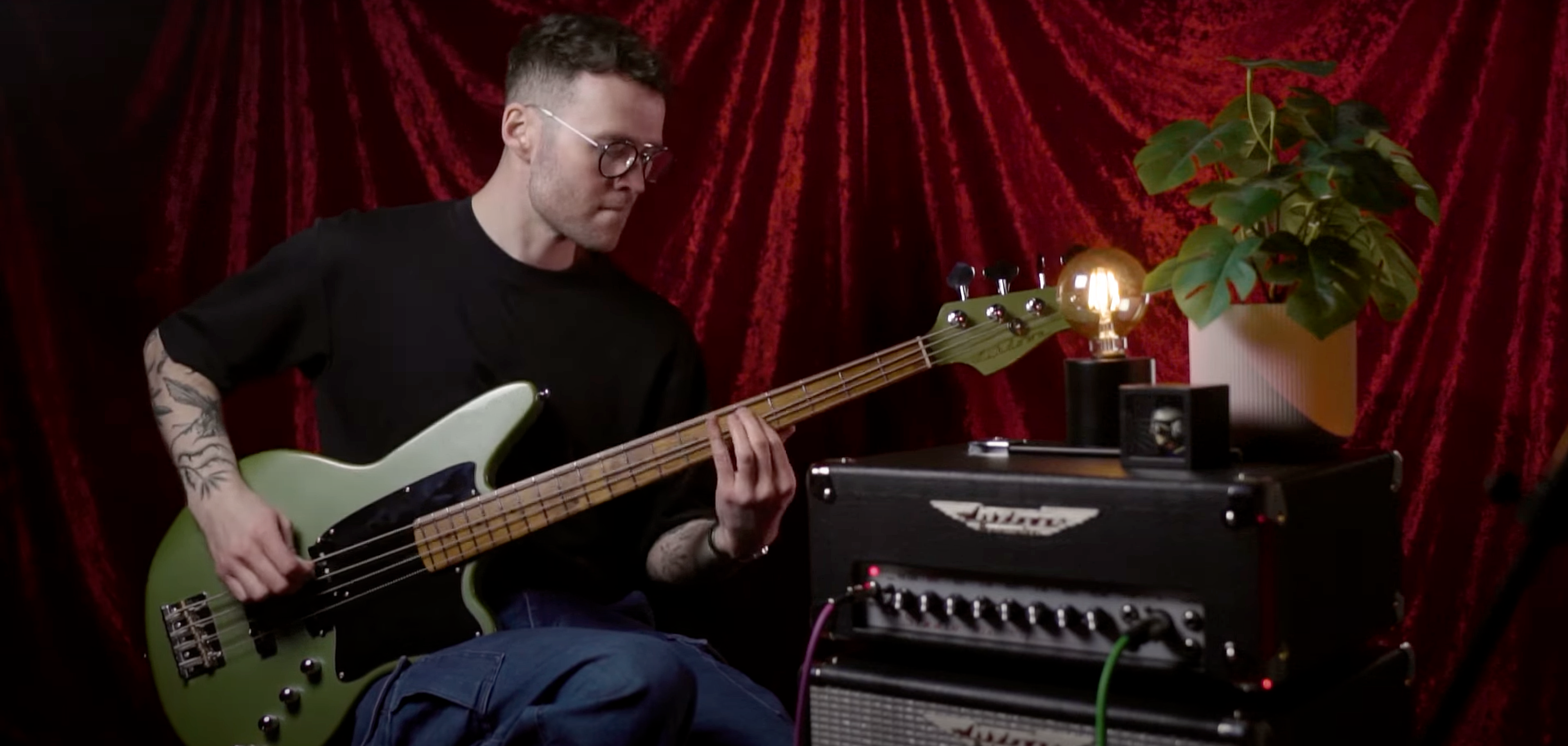Perfect Pint-sized Setup | Ashdown Studio Mini Rig - Jonny Dibble ...